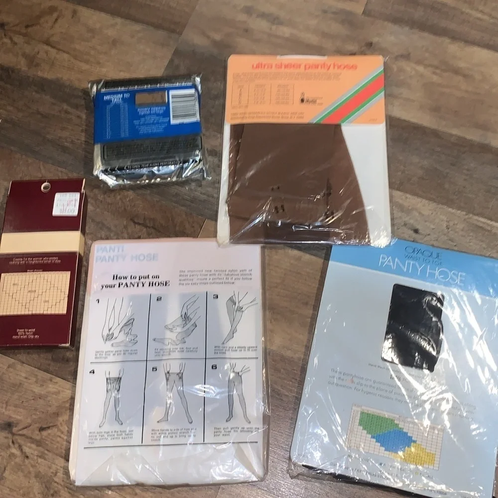 5 Pairs of Vintage Dead Stock NIP Panty Hose Tall/Queen Size Navy Blue/Tan Sheer